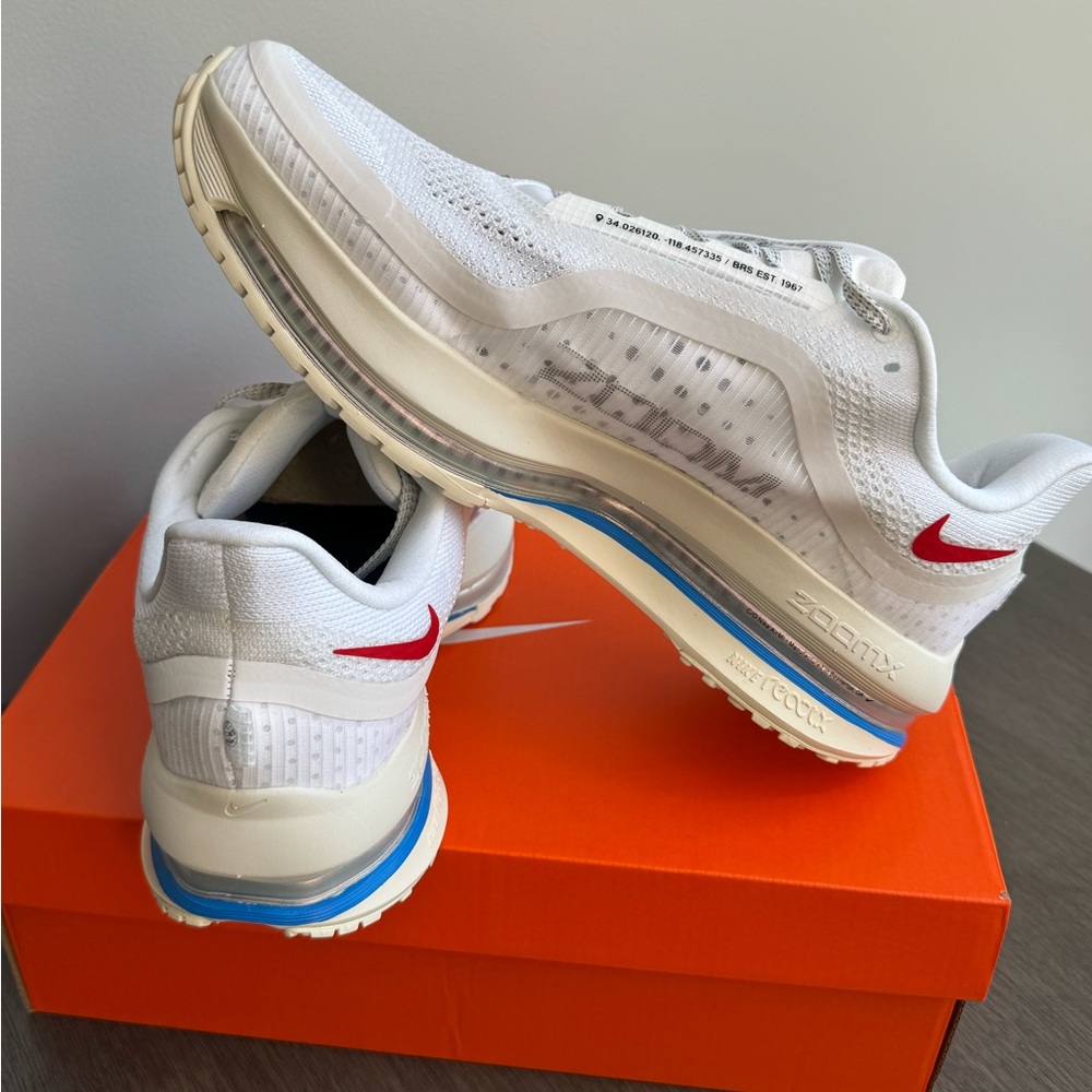 Men’s Nike Pegasus Premium - Picture 2 of 5